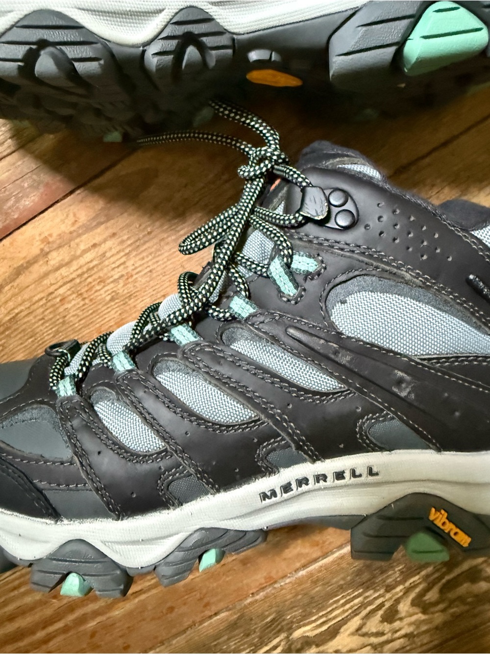 Merrell Black Gray Hiking Shoes with Mint Highlights - Picture 7 of 8